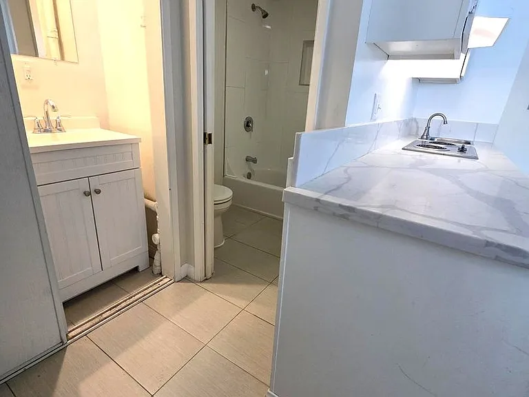 11018 Aqua Vista, LLC — Photo 11