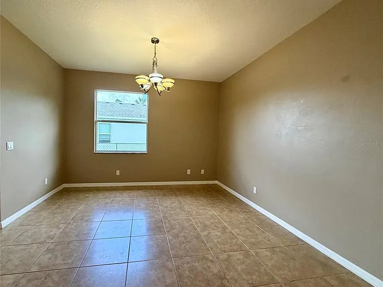 1204 S San Mateo Dr — Photo 17
