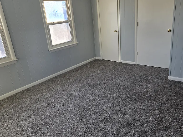 spacious 2nd bedroom