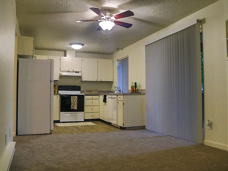 Harborwood West Apartments — Photo 31