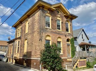 416 W Pierce St, Milwaukee, WI 53204