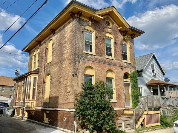416 W Pierce St, Milwaukee, WI 53204