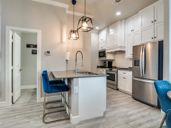 2247 Dorian Pl, Dallas, TX 75228