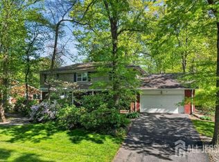 39 Independence Dr, East Brunswick, NJ 08816