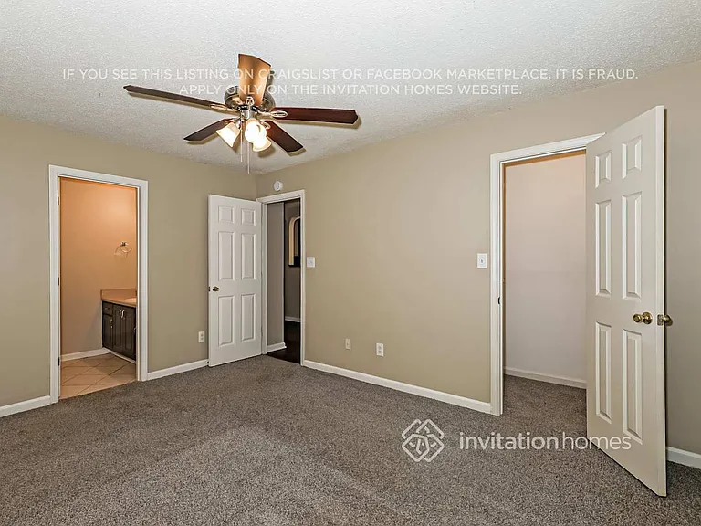 1406 N Hampton Dr — Photo 9