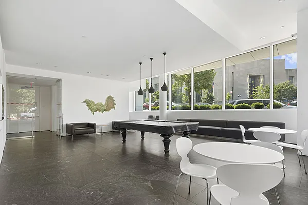 Rented by Compass | media 9