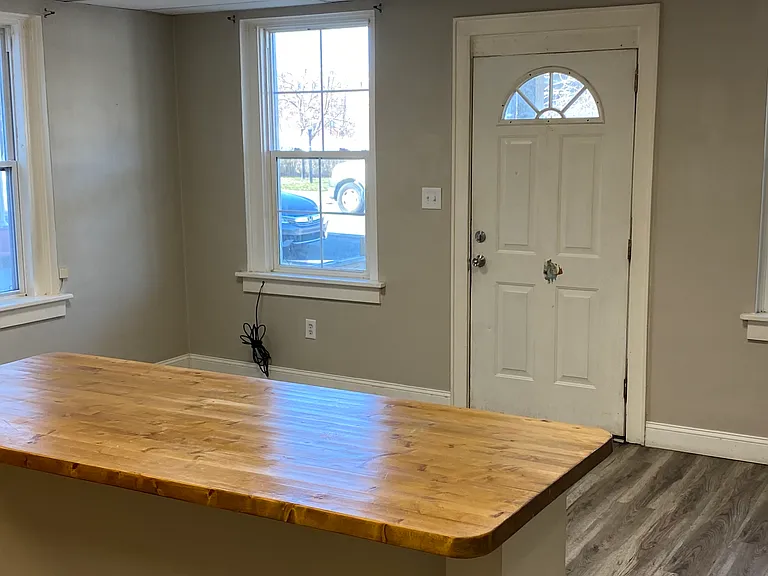 219 N Fayette St #5 — Photo 7