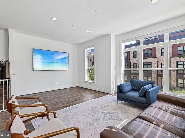 3328 Woodland Phlox St — Photo 6