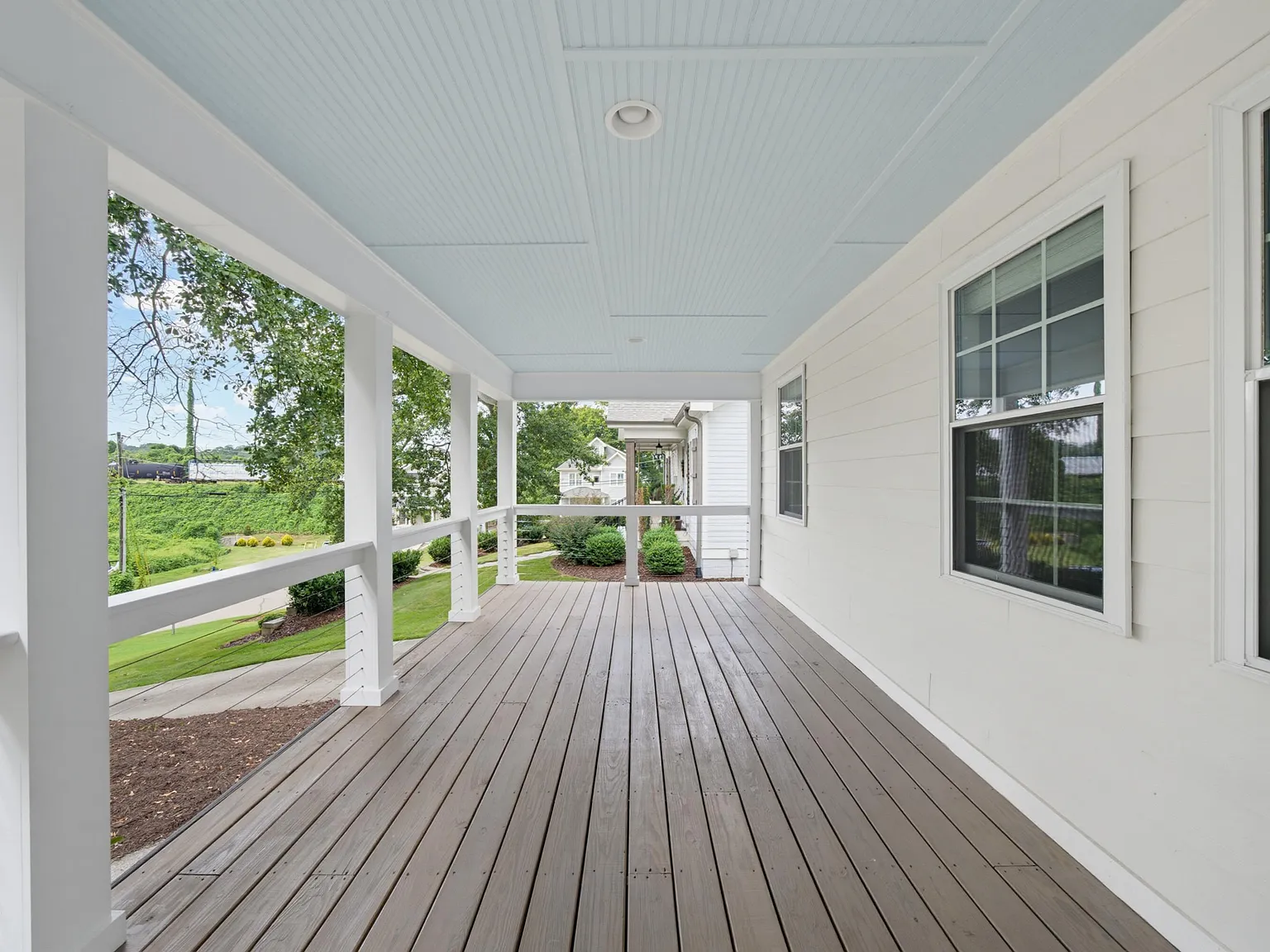 4 bed, 3.0 bath, $3,950 — Photo 2