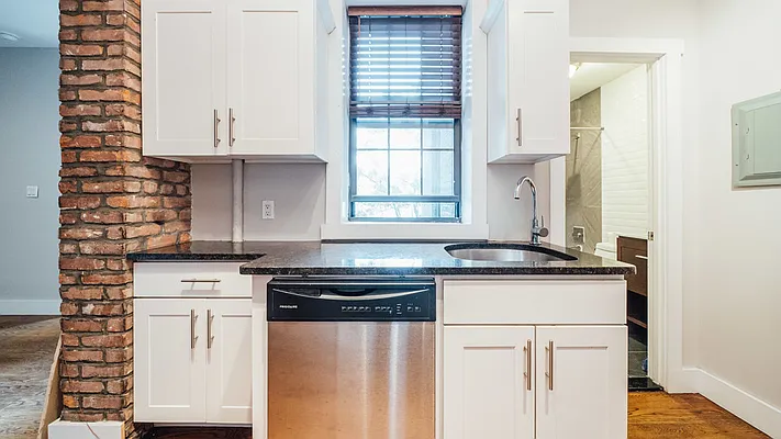 Rented by Nooklyn NYC LLC | media 23