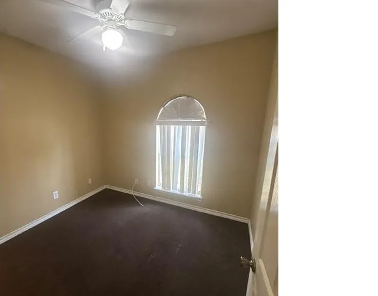 606 Buena Vista Dr #B — Photo 2