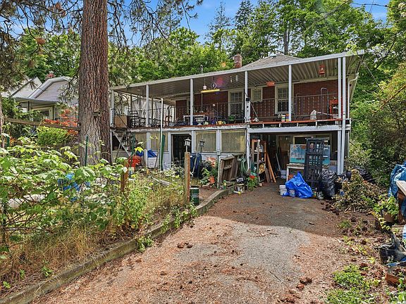 4th image of 2723 S Manito Blvd