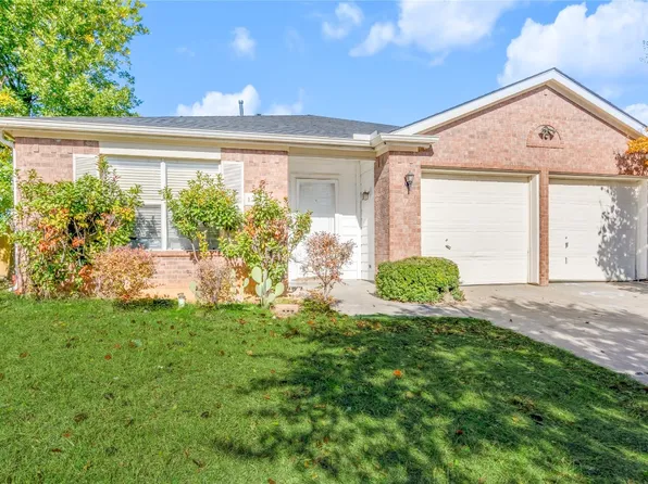 1311 Anglican Dr, Arlington, TX 76002