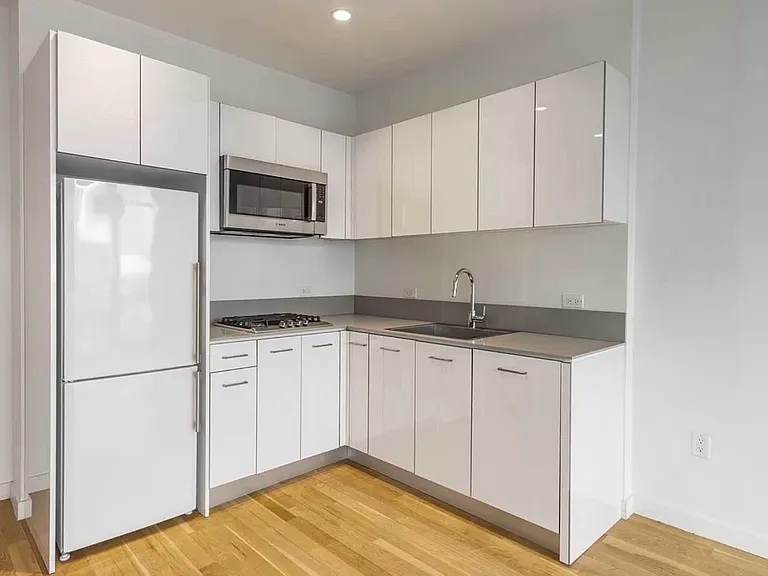 22-22 Jackson Ave #Penthouse 3 — Photo 8