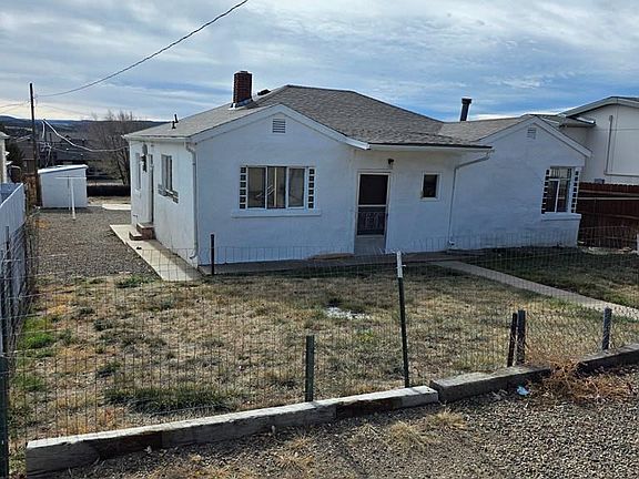 2nd image of 1014 Atchison Ave