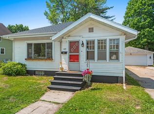 243 N Adams St, Oconto Falls, WI 54154