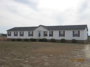 10460 Academy Rd, Laurinburg, NC 28352