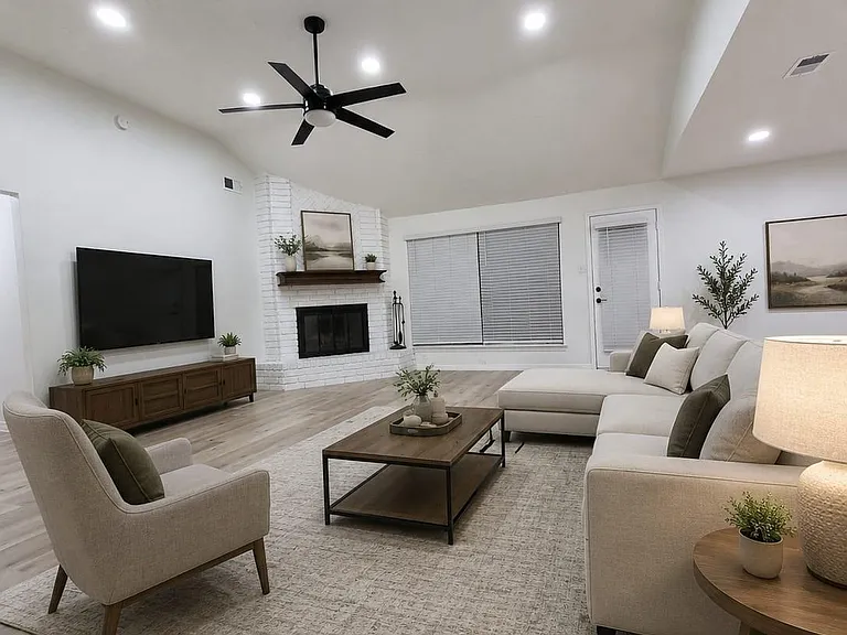 3402 Cascadia Dr — Photo 1