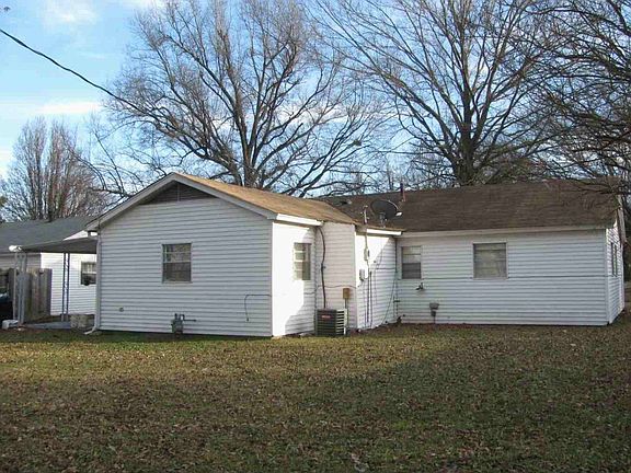 2nd image of 707 Balfour Rd