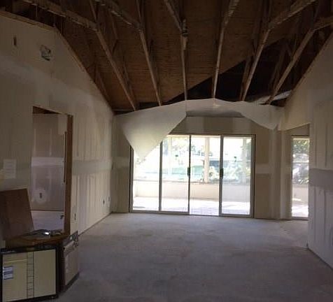 5th image of 101 Grove Isle Pl #101