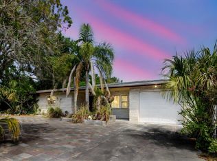549 E Center St, Tarpon Springs, FL 34689