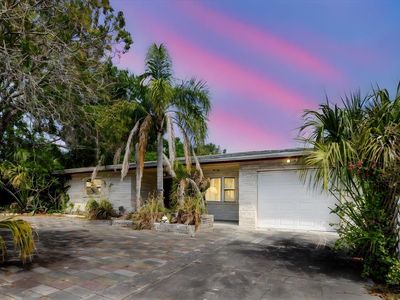 549 E Center St, Tarpon Springs, FL, 34689