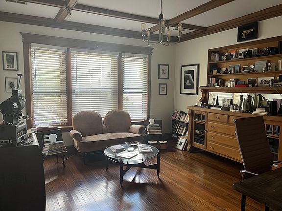 5th image of 3144 W Lyndale St #1