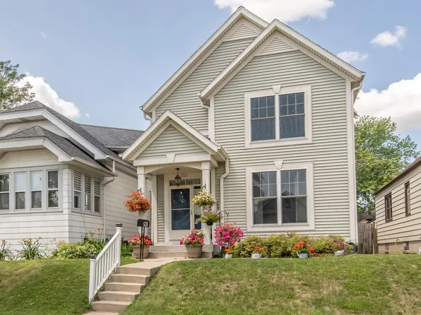 2161 South 68th STREET, West Allis, WI 53219