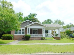 609 E Harrison St, Dillon, SC 29536
