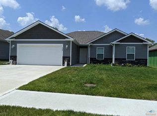 208 Blackberry Cir, Archie, MO 64725