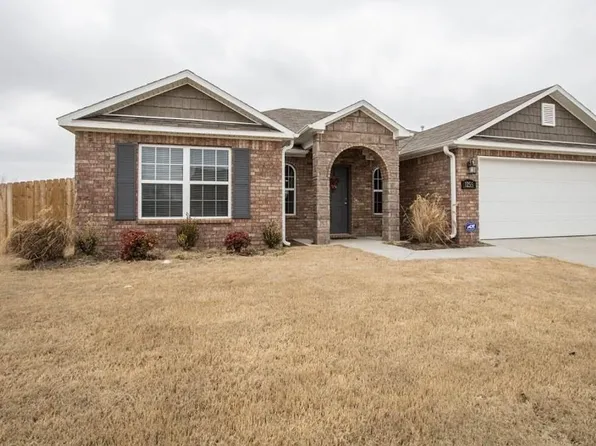 1255 S Apollo Dr, Fayetteville, AR 72701