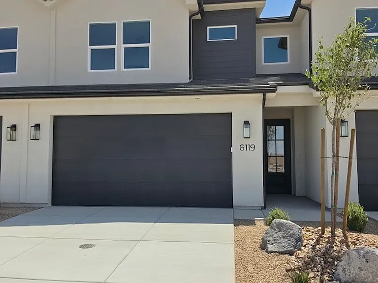 6119 S Cygnus Dr — Photo 1