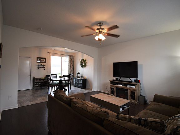 5th image of 6169 Broad Stripes Ave #225