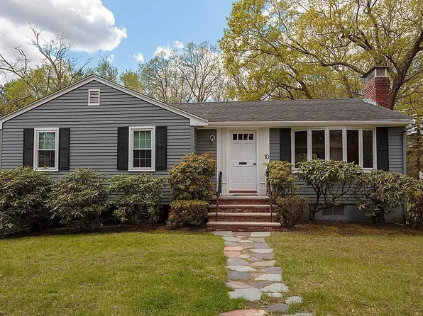 10 Brentwood Dr, Reading, MA 01867