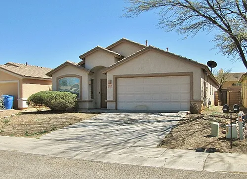 3054 Copper Pointe Dr Photo 1