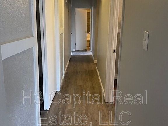 5th image of 2449 Cleveland Blvd APT B