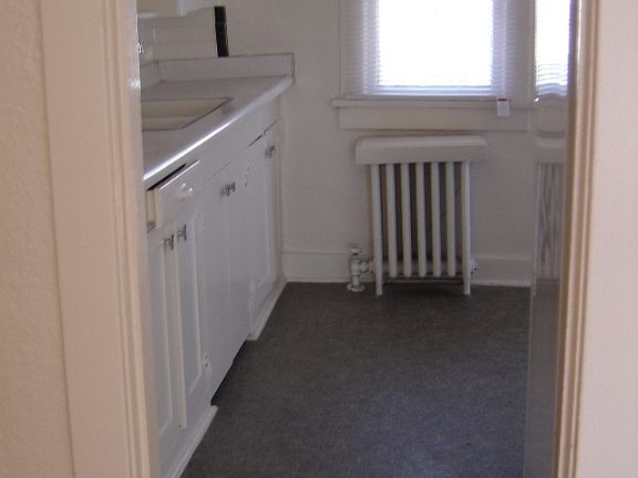 5th image of 1105 Marquette Ave NW APT 2