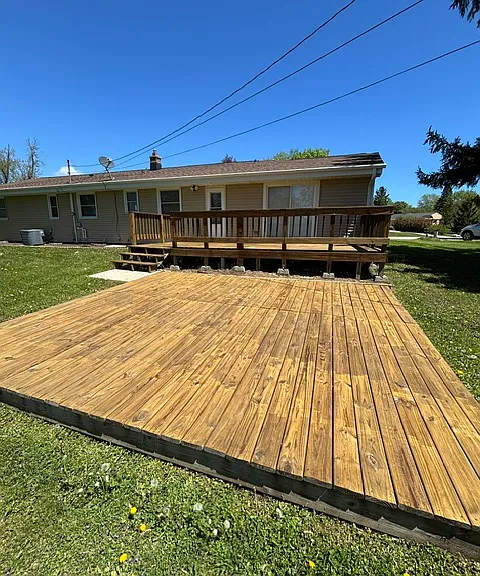 Two level back deck