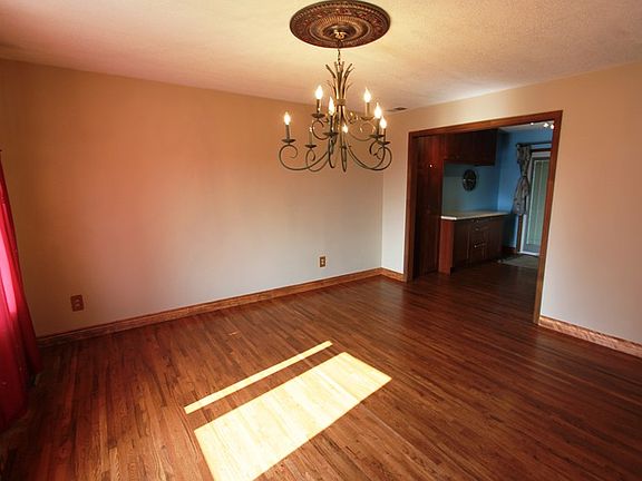 2nd image of 11984 Bluegrass Ct
