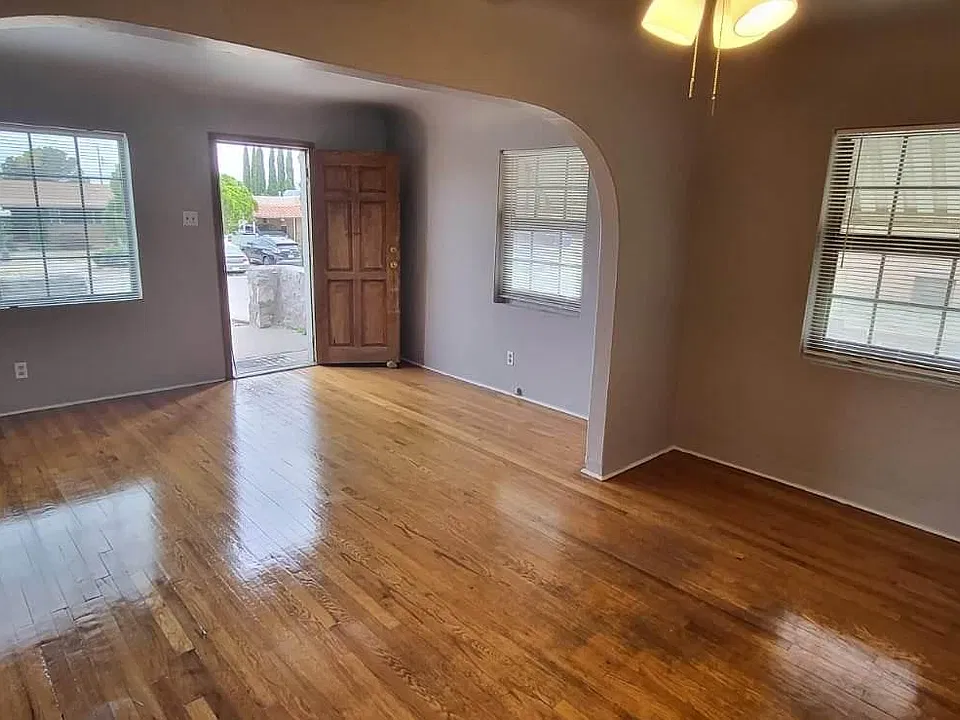4323 Bliss Ave