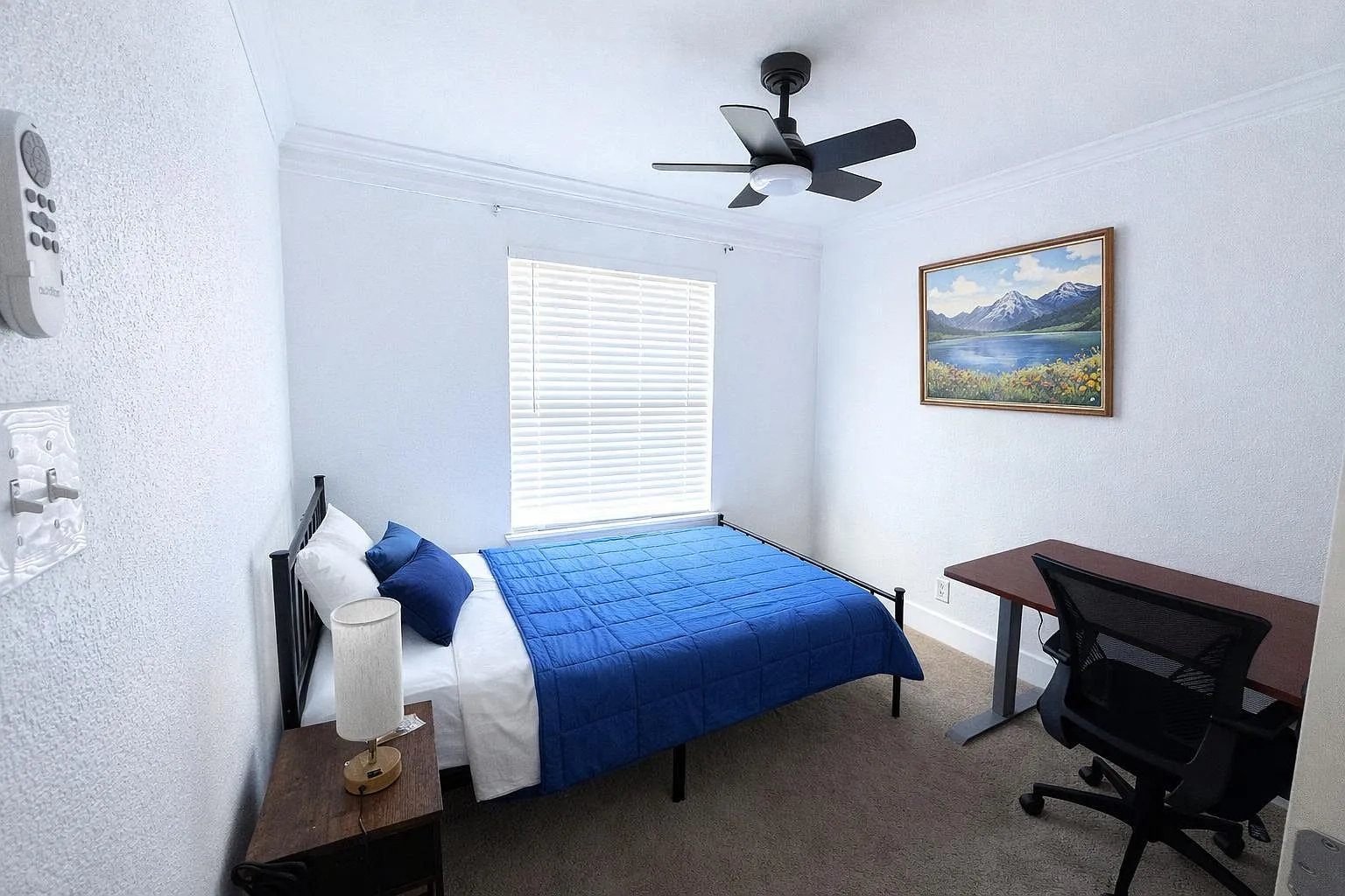 4 bed, 2.5 bath, 2092 sqft, $797 — Photo 1