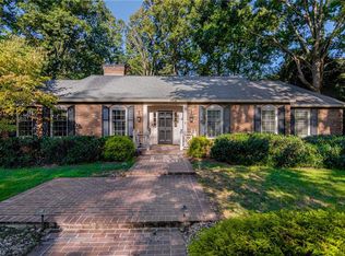296 Flintshire Rd, Winston Salem, NC 27104