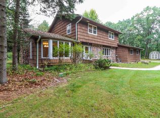 N5324 5th Dr, Plainfield, WI 54966