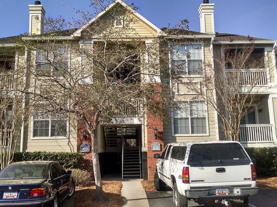The condo is on the second floor which eliminates any potential for upstairs noise. Location on the backside of the building gives a great view from the screened-in porch to a small pond and walking paths!