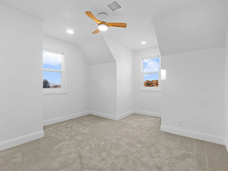 2460 E Dimple Dell Rd — Photo 10