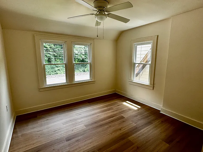 2632 Library Rd — Photo 16