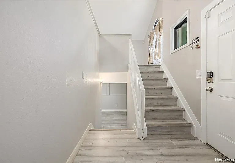 18296 E Layton Pl — Photo 7