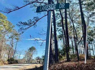 75 Lakeside Dr, Hartsville, SC 29550