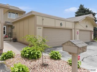 6009 Oak Hills Dr #22, Omaha, NE 68137
