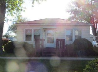 2307 45th St, Moline, IL 61265